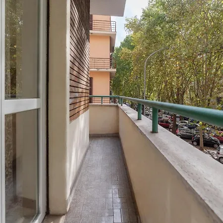 아파트 Guesthost - Piazza Re Di *