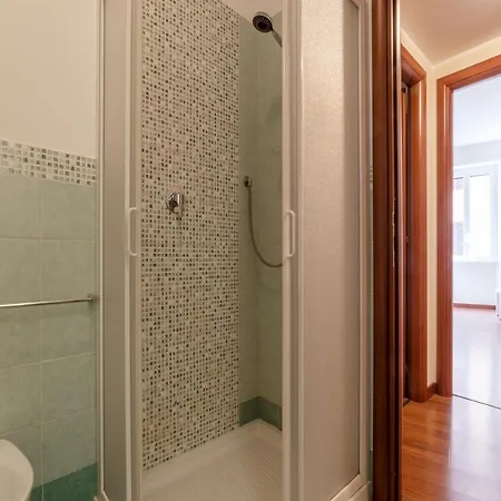 아파트 Guesthost - Piazza Re Di *