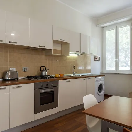 아파트 Guesthost - Piazza Re Di 로마