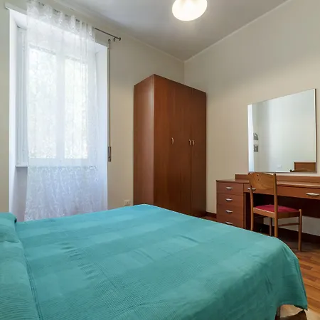 아파트 Guesthost - Piazza Re Di 로마